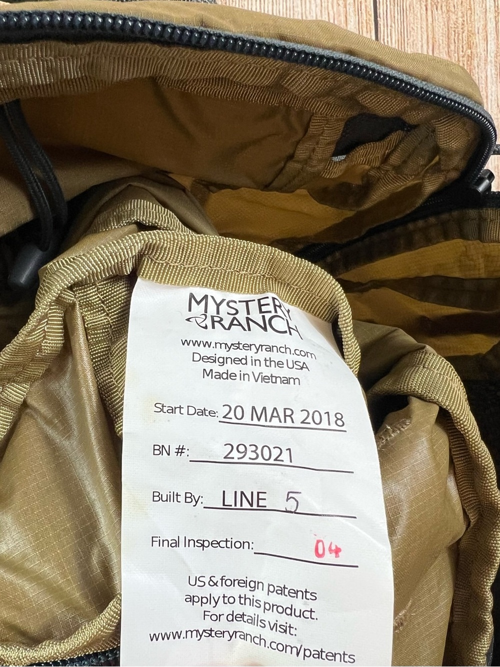 Mystery Ranch In and Out Backpack Khaki Packable Daypack 19L Lightweight Bag - Picture 8 of 8